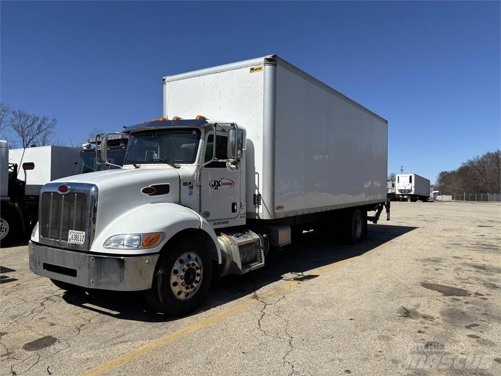 Peterbilt 337 شاحنات ذات هيكل صندوقي