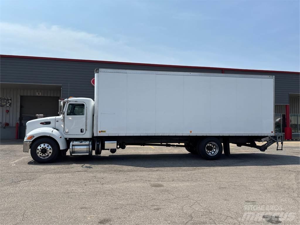 Peterbilt 337 شاحنات ذات هيكل صندوقي
