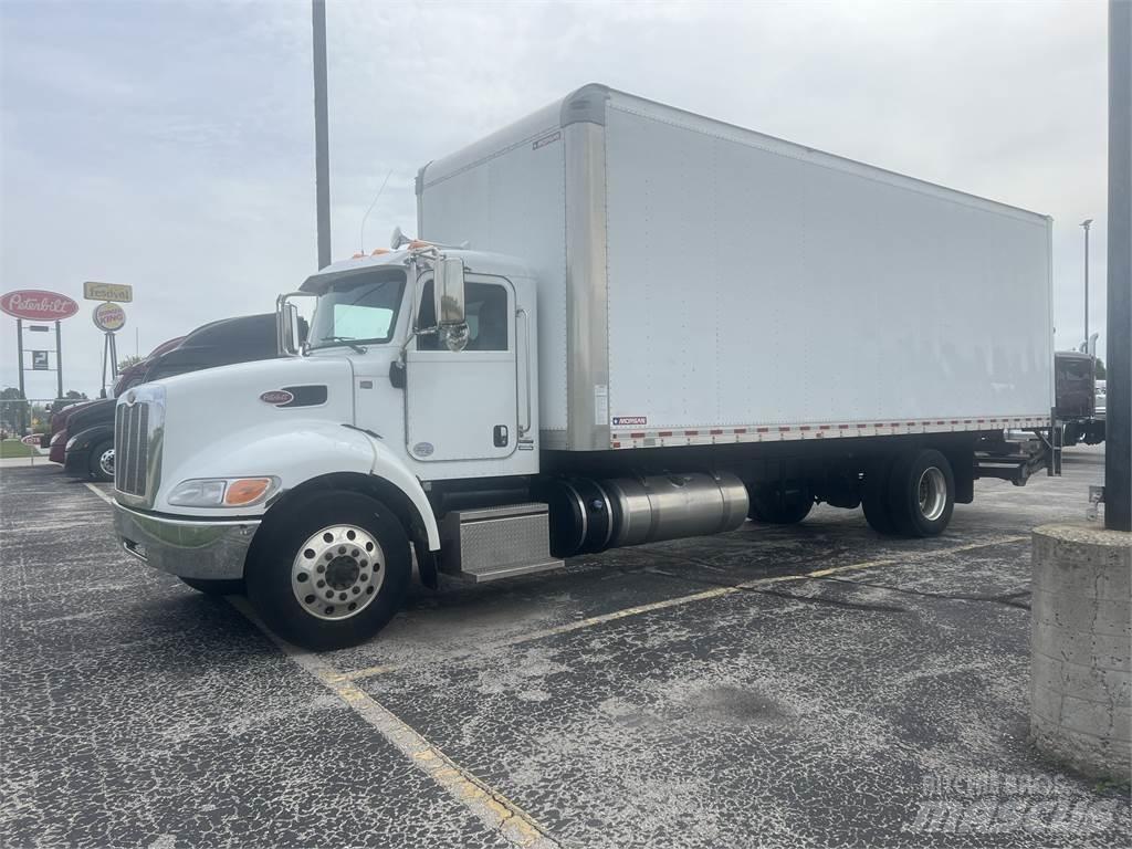 Peterbilt 337 شاحنات ذات هيكل صندوقي