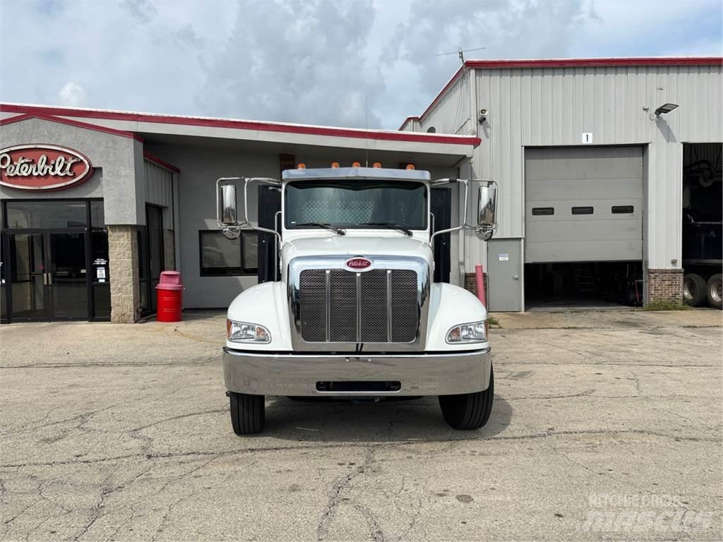 Peterbilt 337 شاحنات أخرى