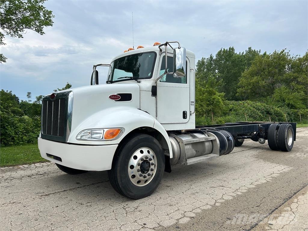 Peterbilt 337 شاحنات أخرى