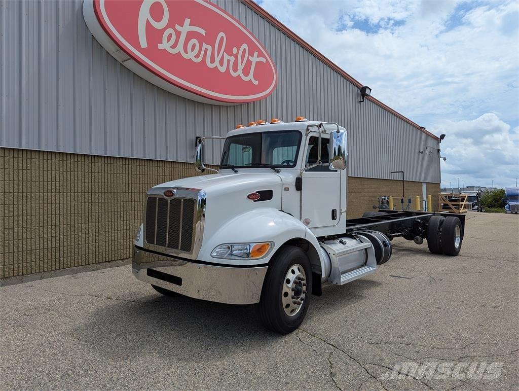 Peterbilt 337 شاحنات أخرى