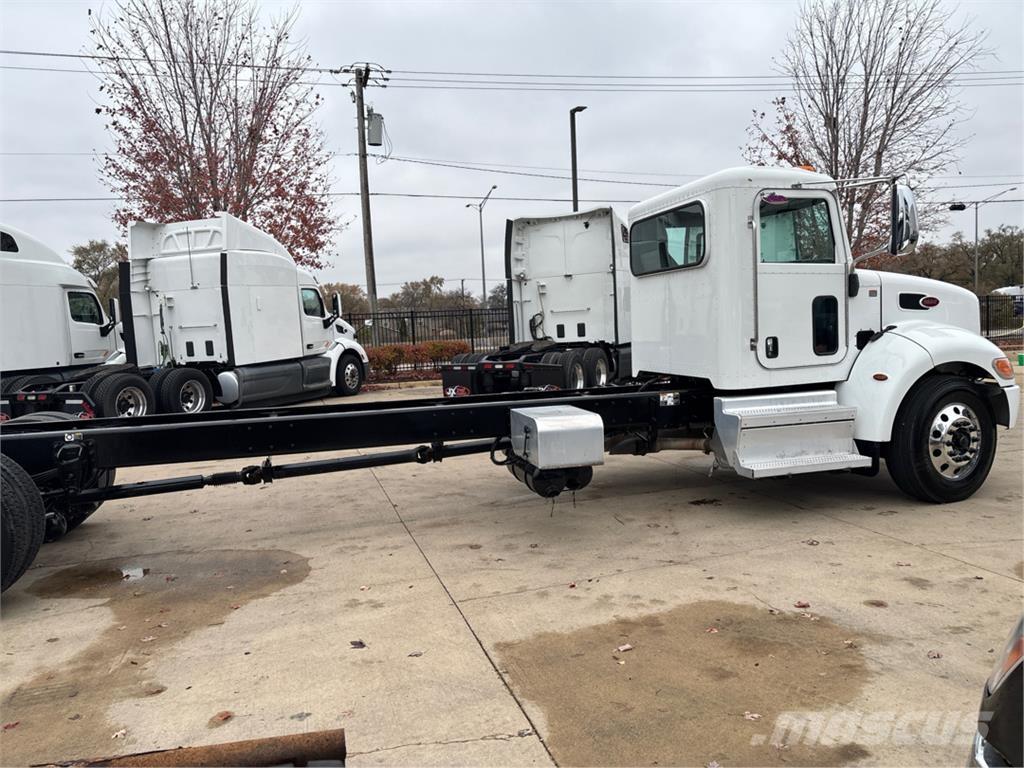 Peterbilt 337 شاحنات أخرى