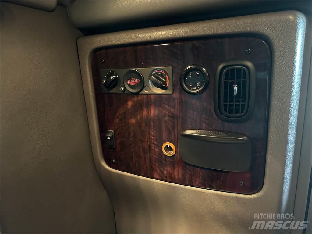 Peterbilt 389 وحدات الجر