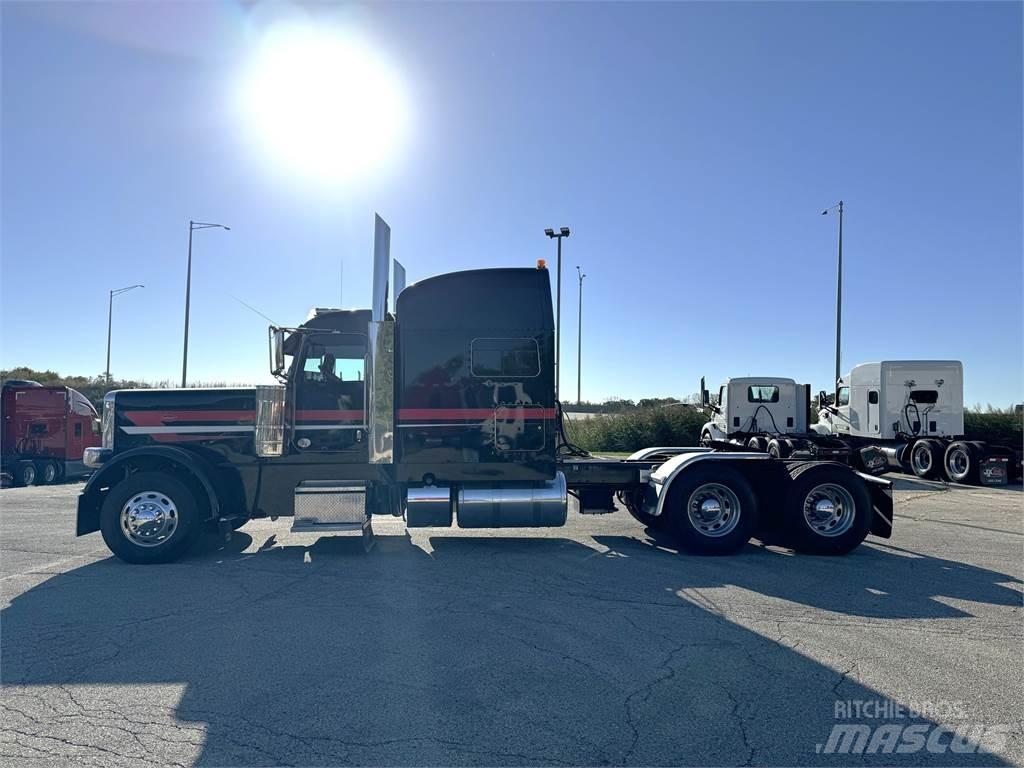 Peterbilt 389 وحدات الجر