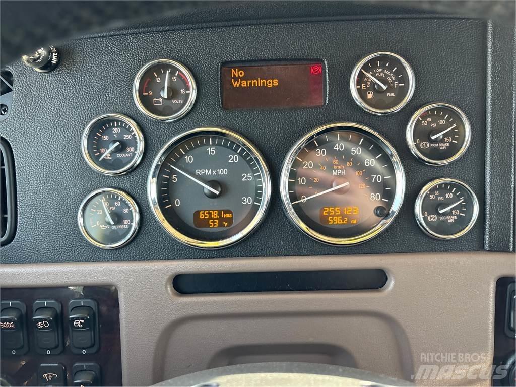 Peterbilt 389 وحدات الجر