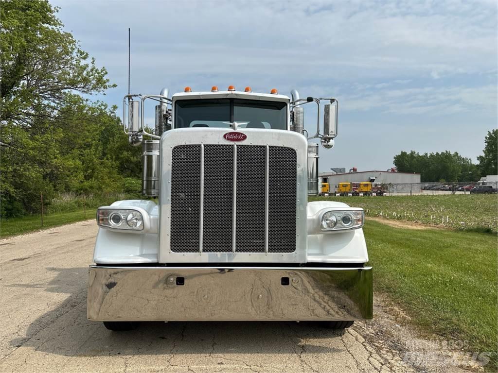 Peterbilt 389 وحدات الجر