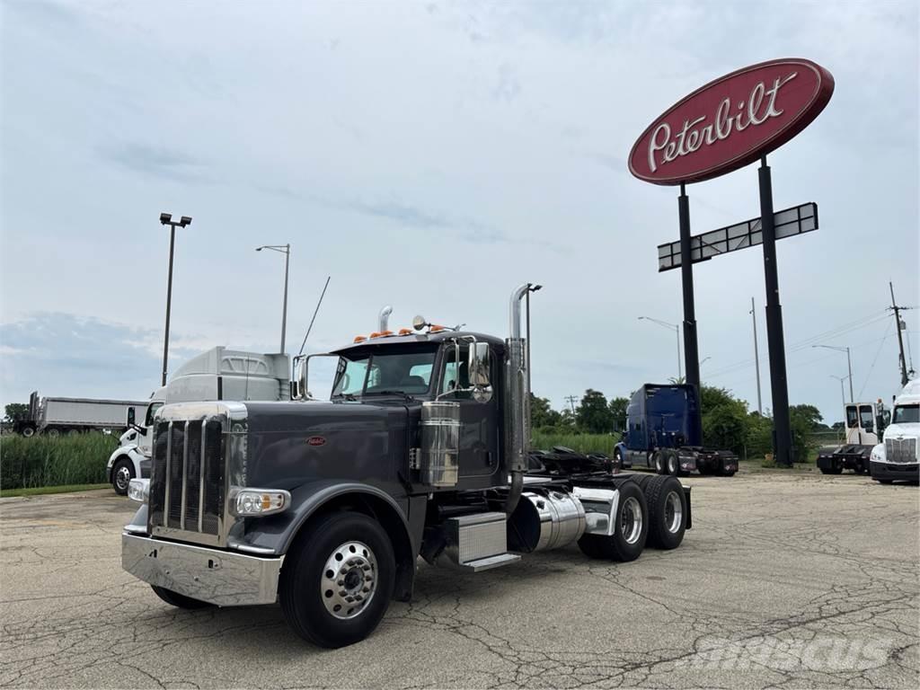 Peterbilt 389 شاحنات أخرى