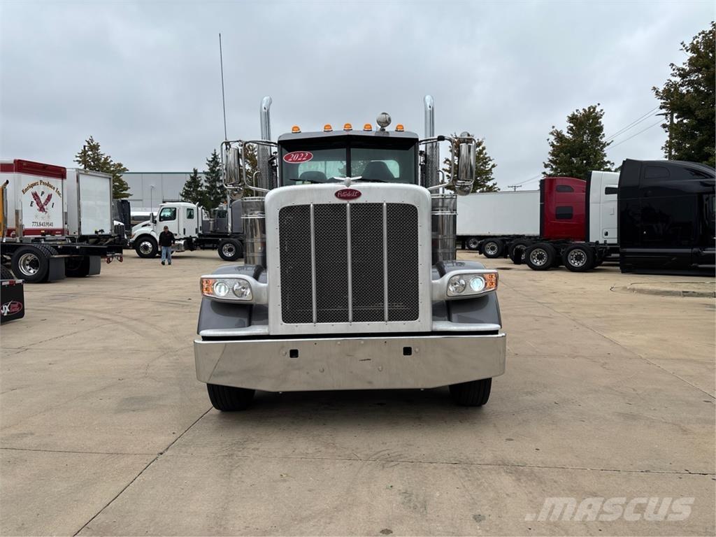 Peterbilt 389 شاحنات أخرى