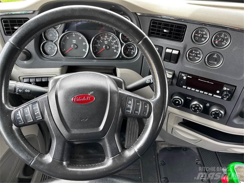 Peterbilt 567 وحدات الجر