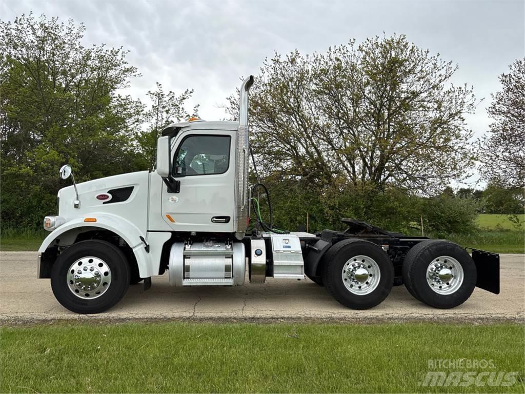 Peterbilt 567 وحدات الجر