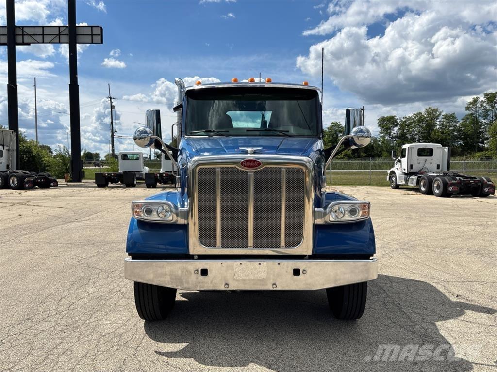 Peterbilt 567 شاحنات أخرى