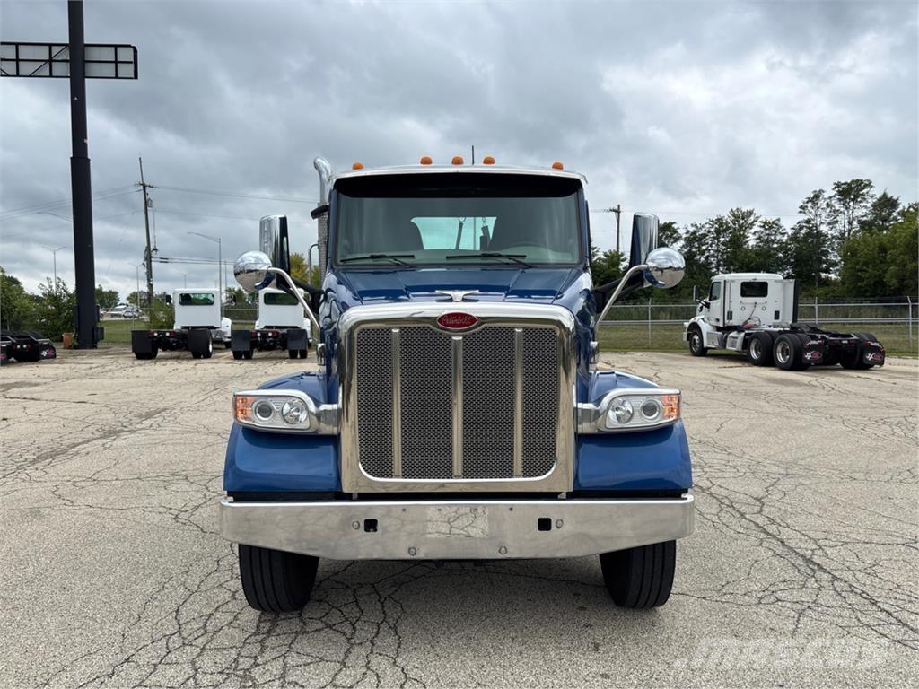 Peterbilt 567 شاحنات أخرى