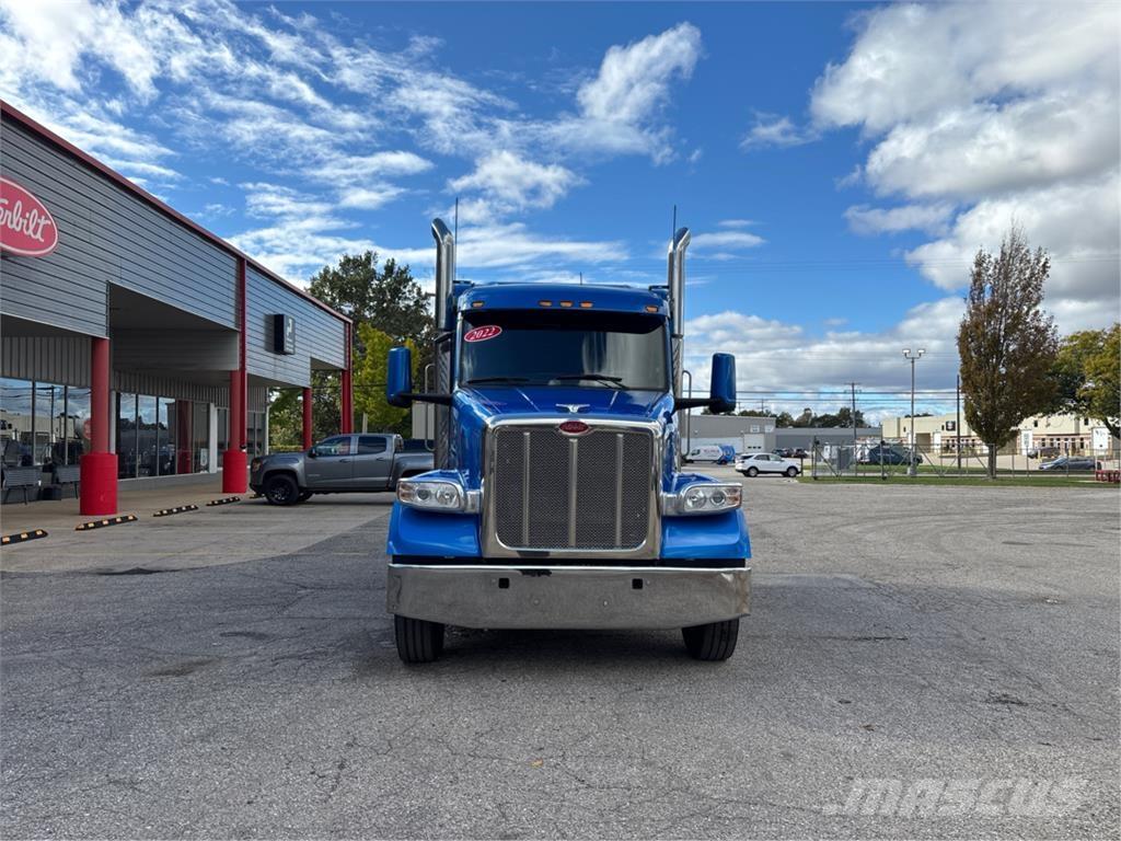 Peterbilt 567 شاحنات أخرى