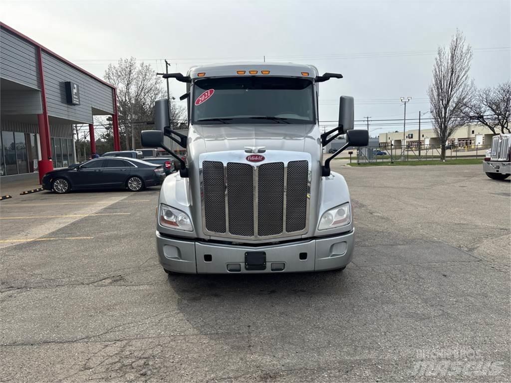 Peterbilt 579 وحدات الجر