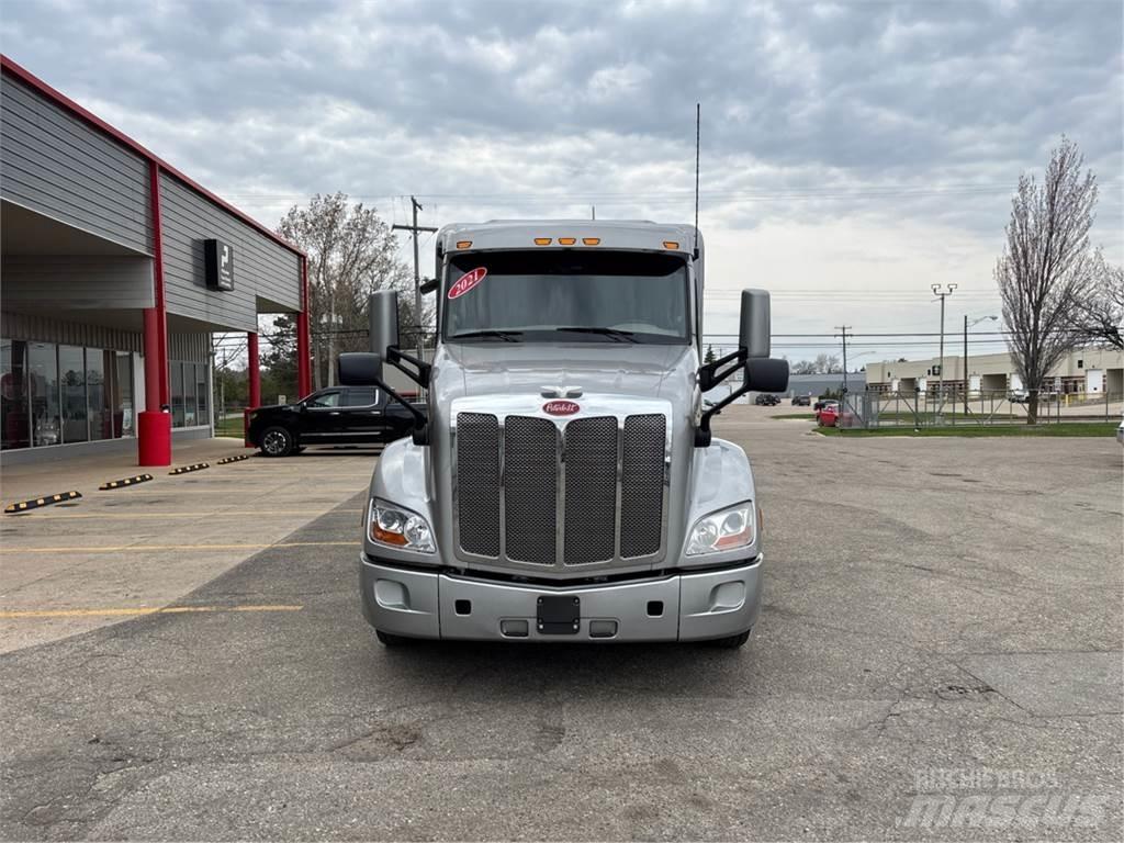Peterbilt 579 وحدات الجر
