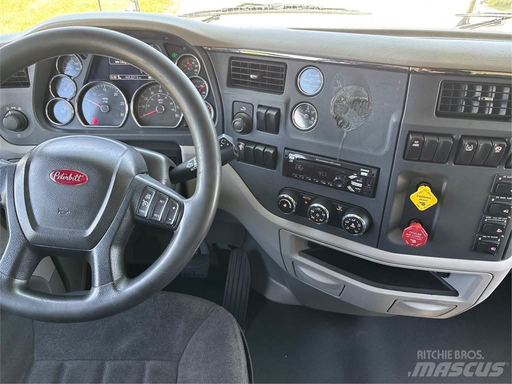 Peterbilt 579 وحدات الجر