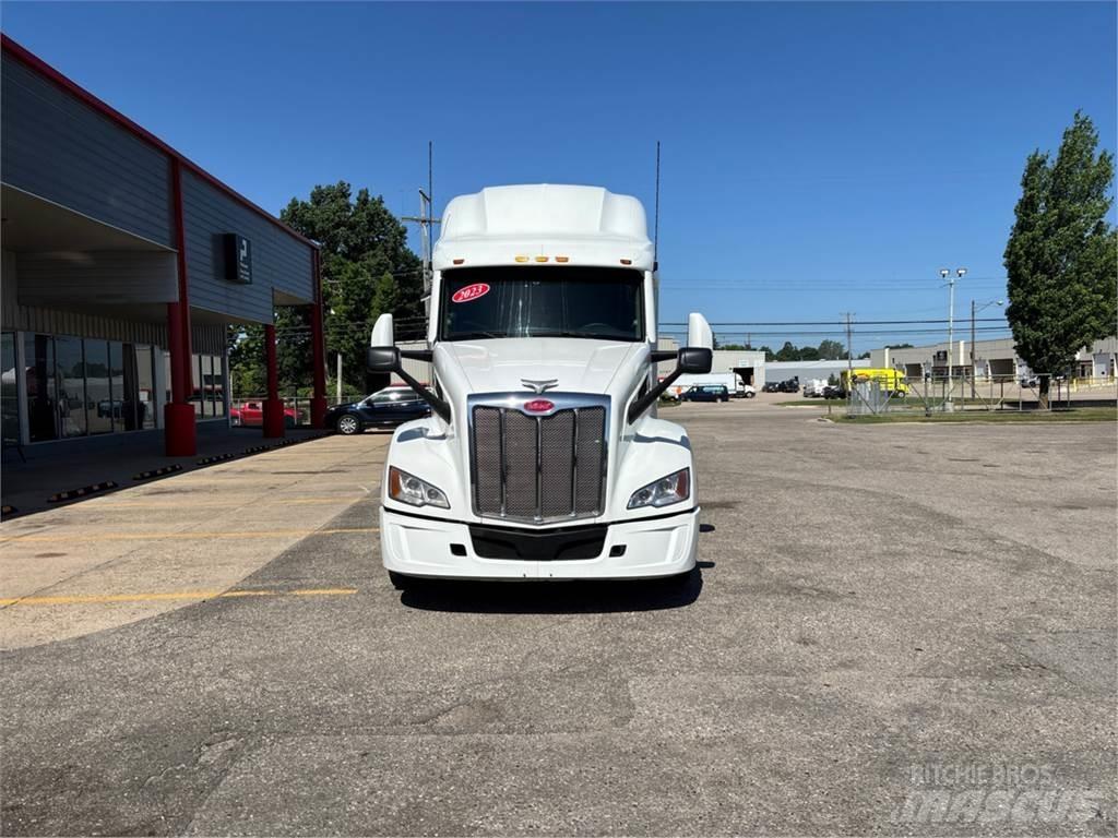 Peterbilt 579 وحدات الجر