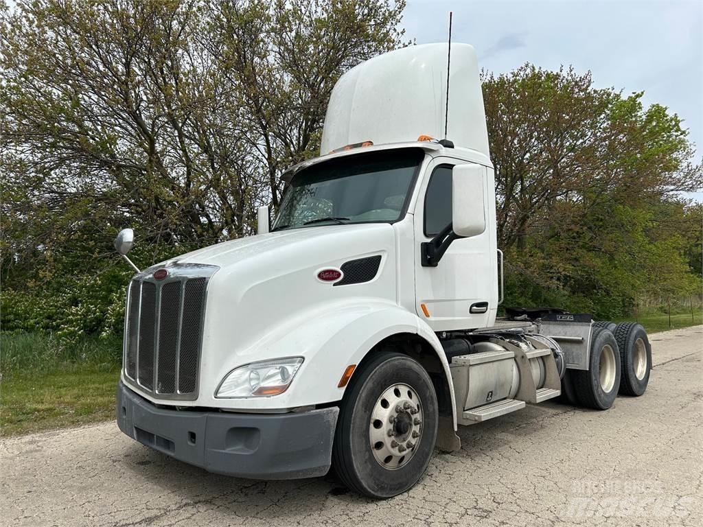 Peterbilt 579 وحدات الجر