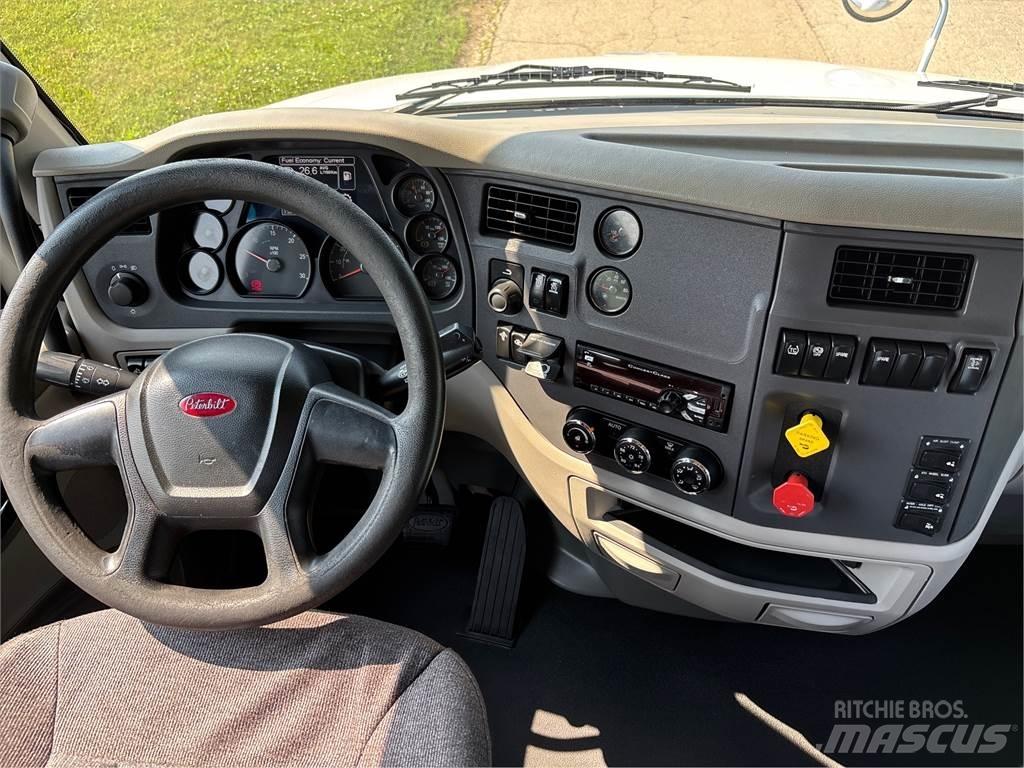 Peterbilt 579 وحدات الجر