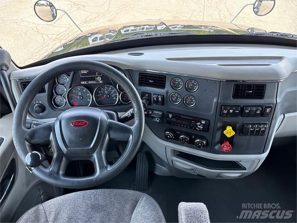 Peterbilt 579 شاحنات أخرى