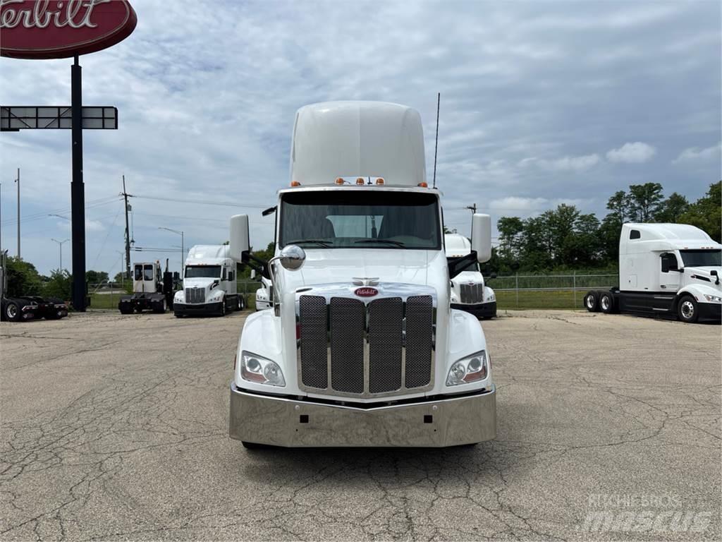 Peterbilt 579 شاحنات أخرى