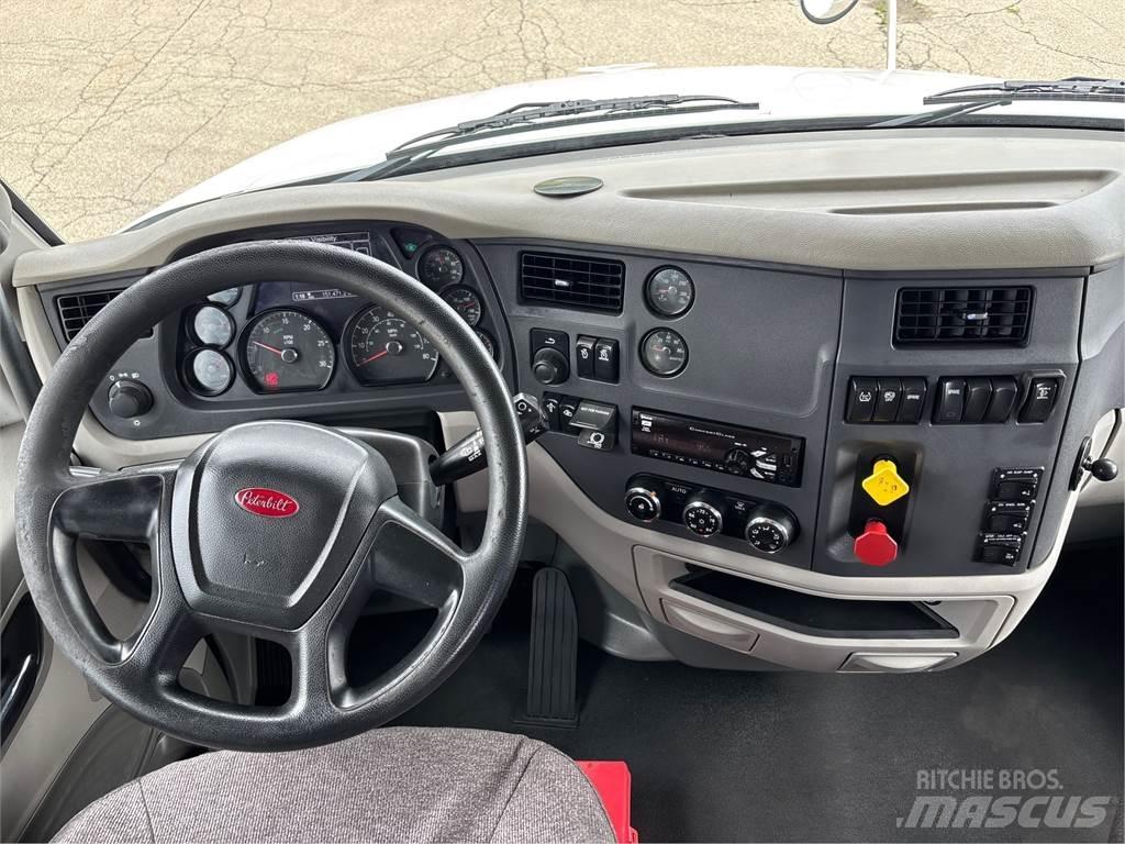 Peterbilt 579 شاحنات أخرى
