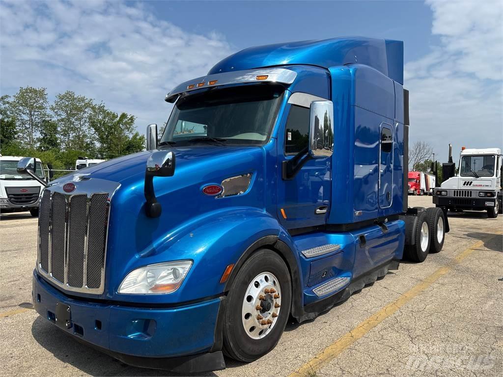 Peterbilt 579 شاحنات أخرى