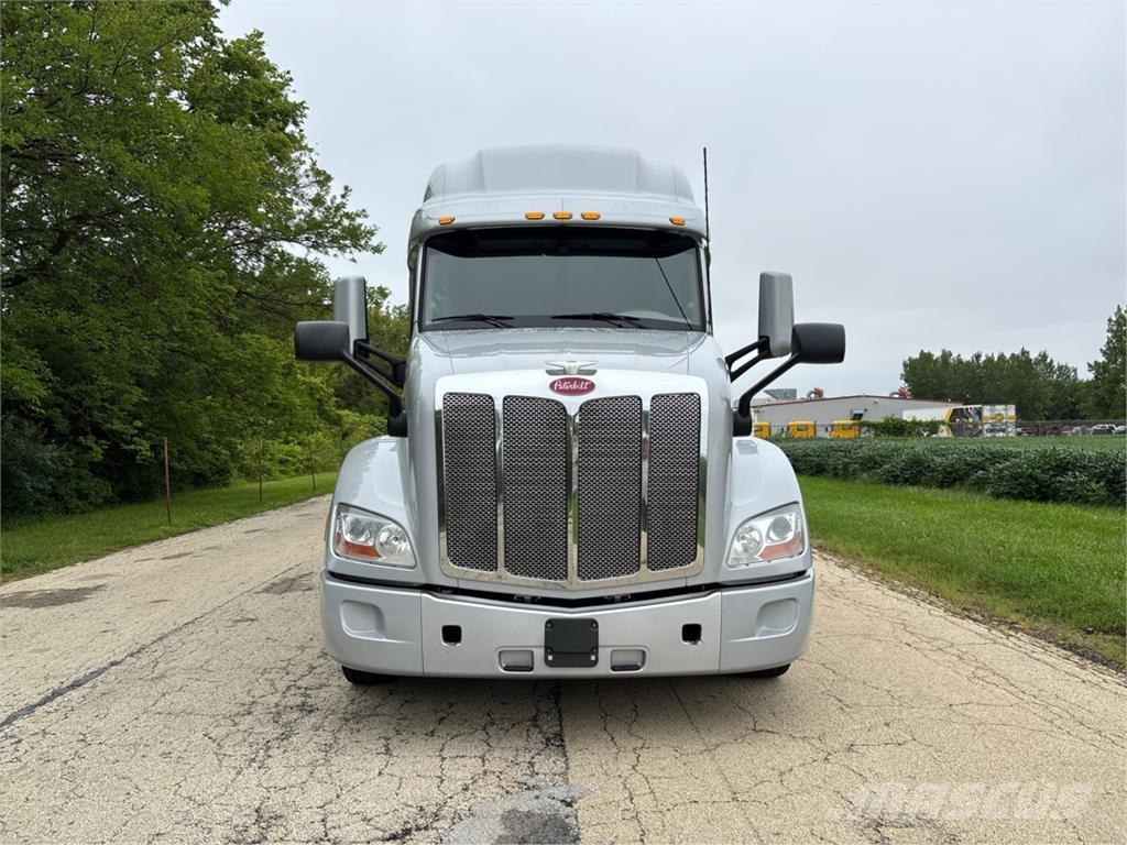 Peterbilt 579 شاحنات أخرى