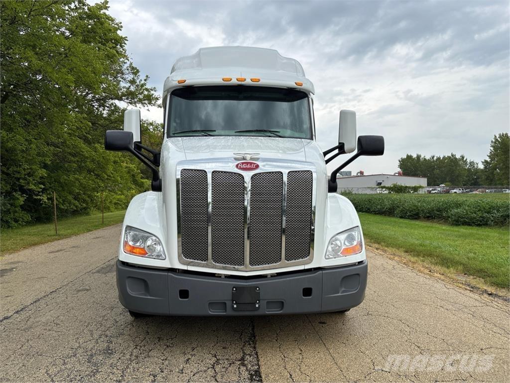 Peterbilt 579 شاحنات أخرى