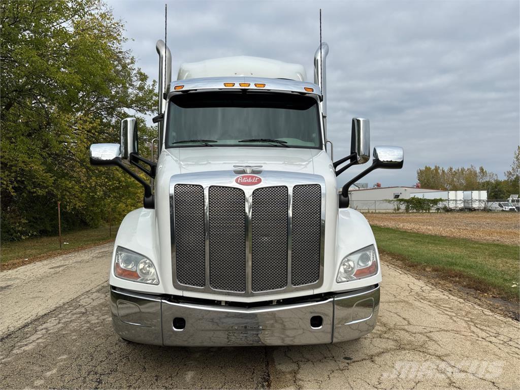 Peterbilt 579 شاحنات أخرى