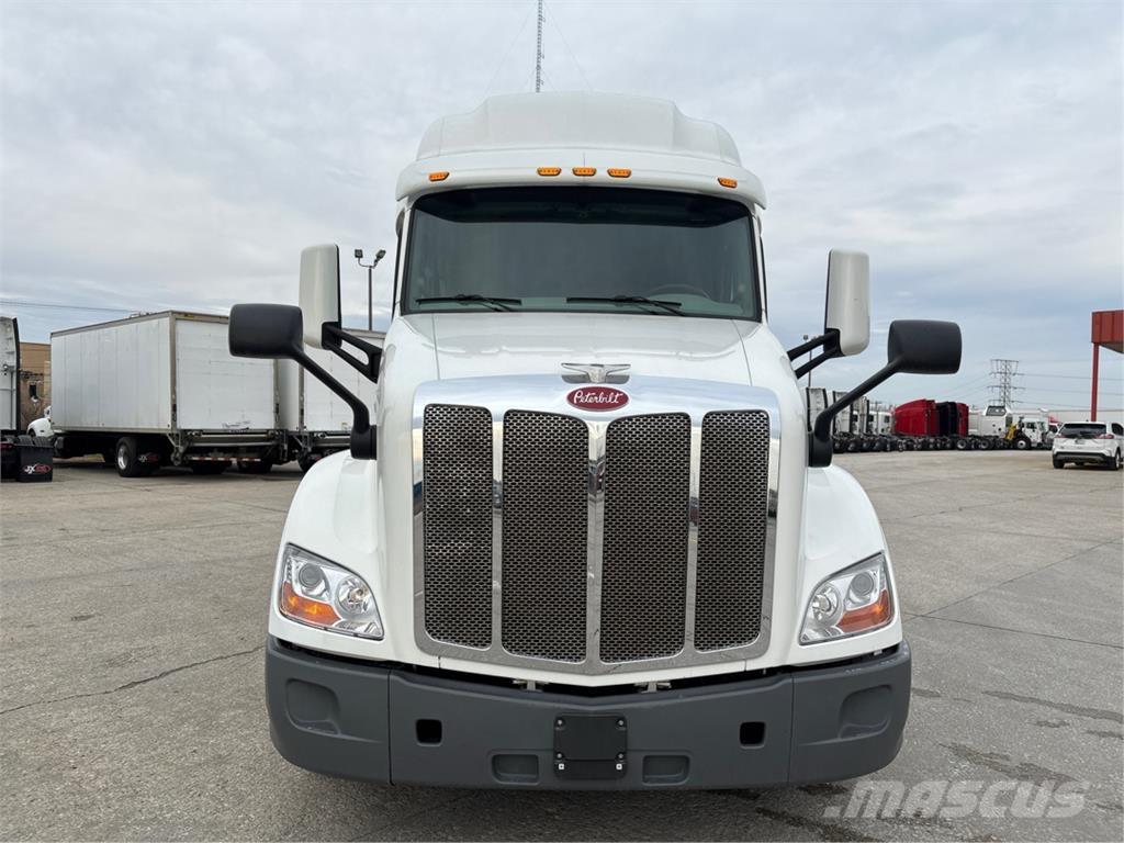 Peterbilt 579 وحدات الجر
