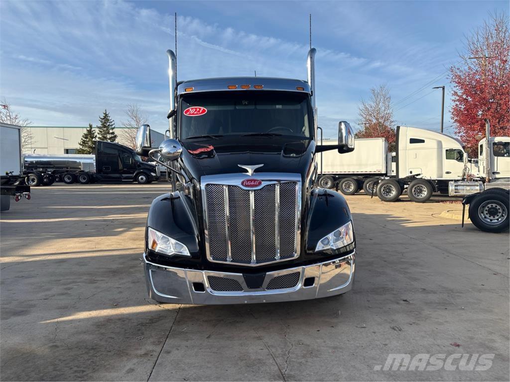 Peterbilt 579 شاحنات أخرى