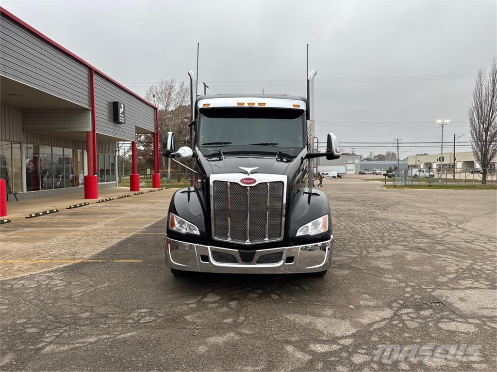 Peterbilt 579 وحدات الجر