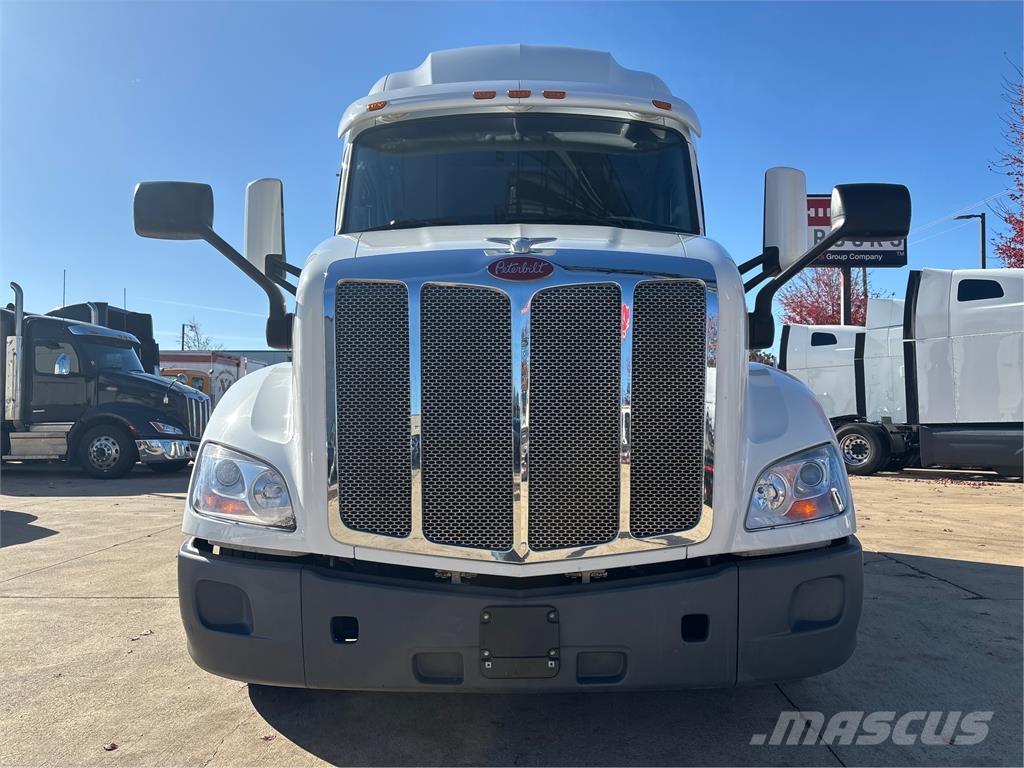 Peterbilt 579 وحدات الجر