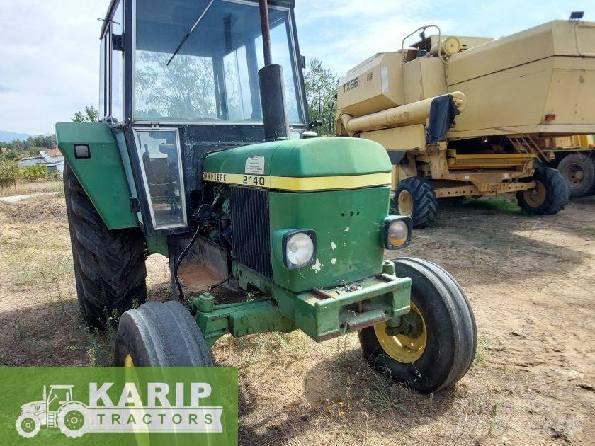 John Deere 2130 الجرارات