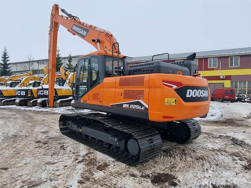 Doosan DX 225LC-7 حفارات زحافة