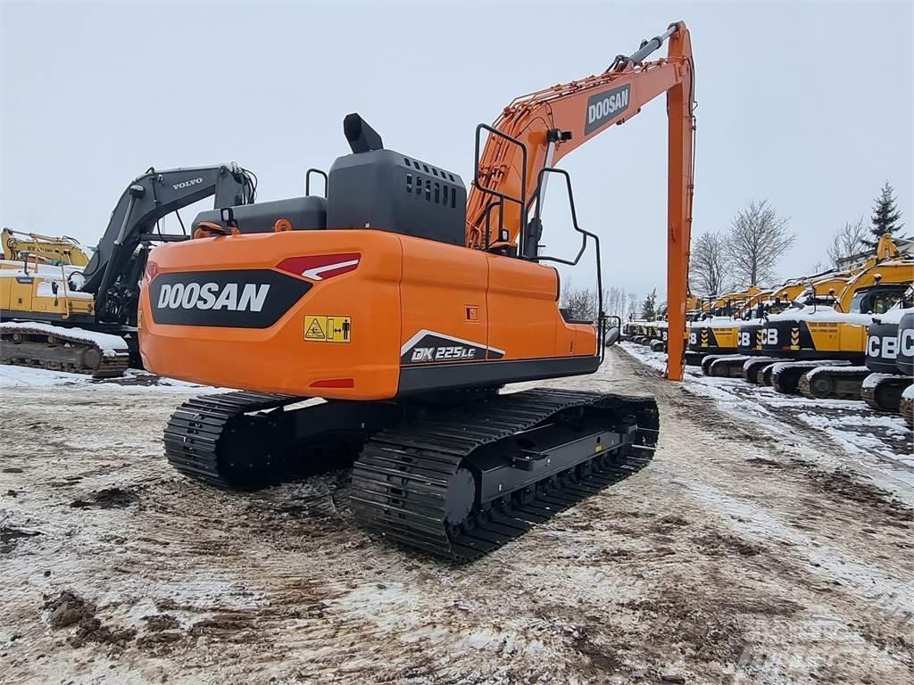Doosan DX 225LC-7 حفارات زحافة
