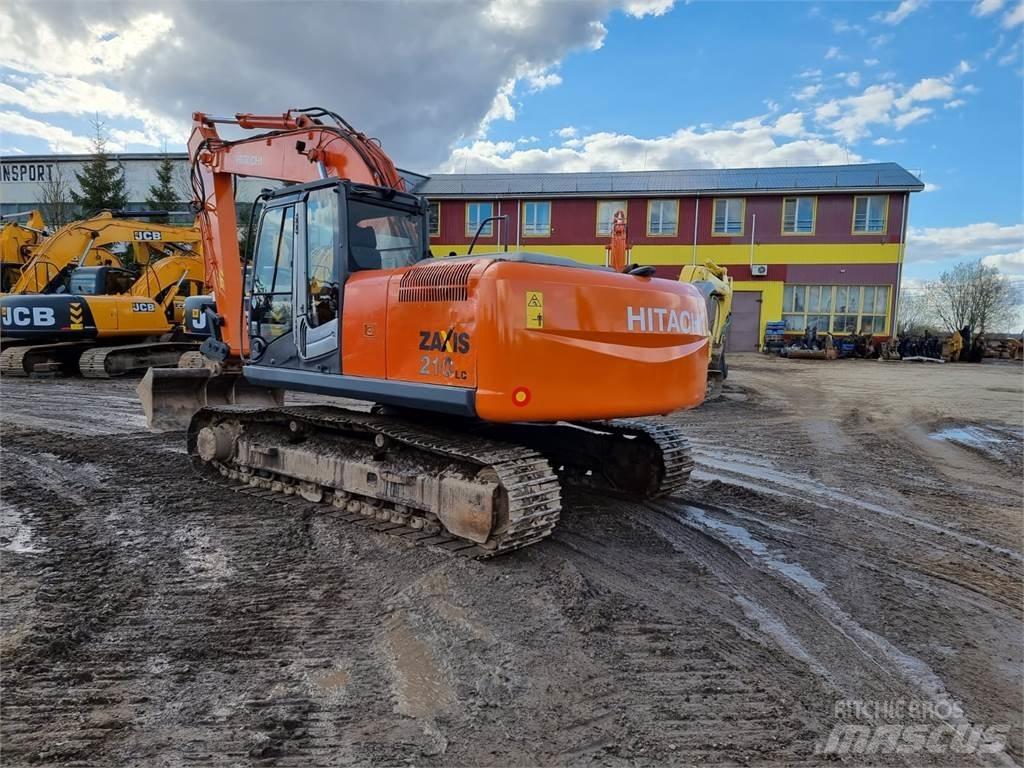 Hitachi ZX210LC-3 حفارات زحافة