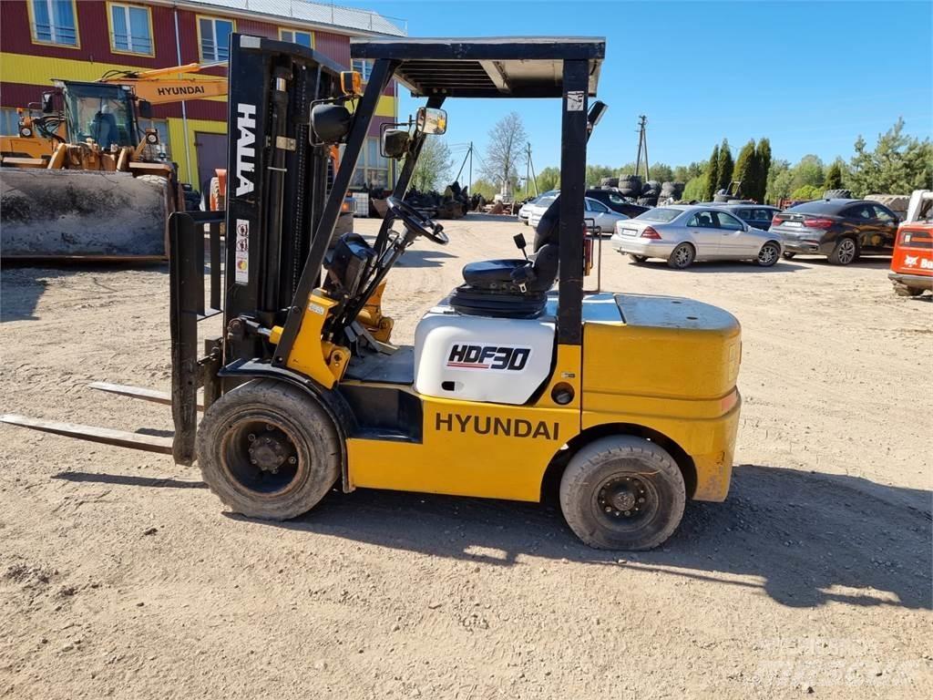 Hyundai Halla HDF30 شاحنات الديزل