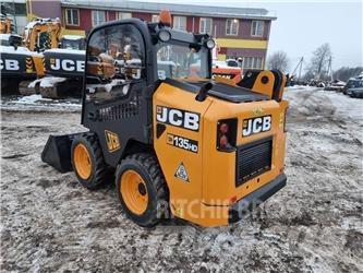 JCB 135HD لوادر انزلاقية التوجيه