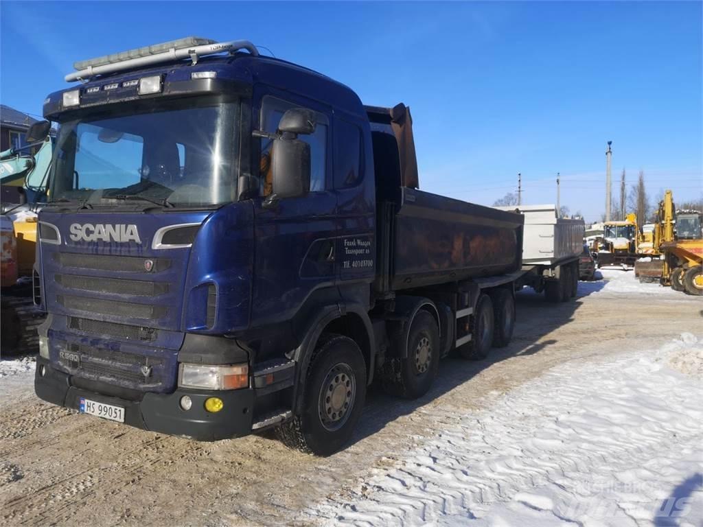 Scania R560 8x4 شاحنات لوادر