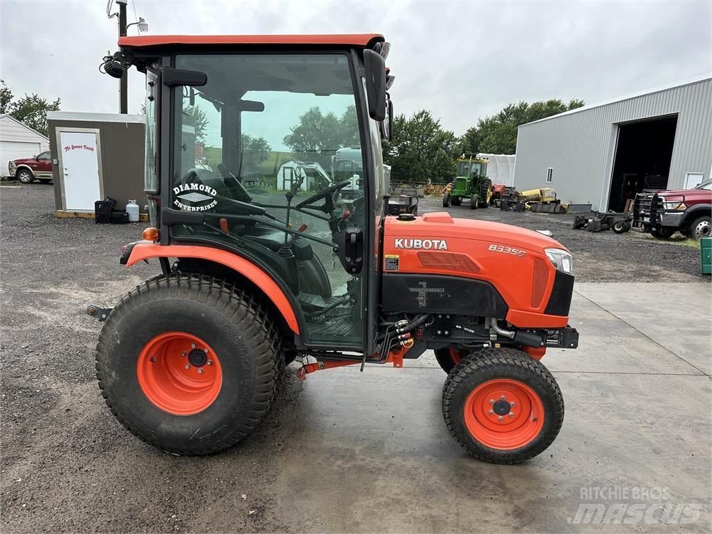 Kubota B3350HSD الجرارات