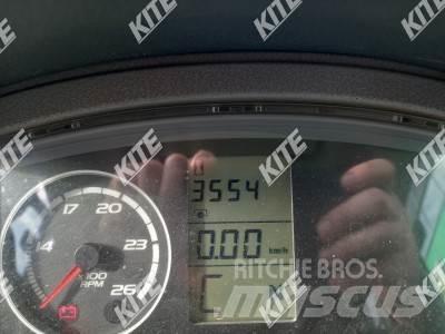 CLAAS Axion 820 الجرارات