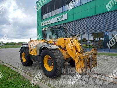 JCB 531-70 معدات مناولة لأغراض الزراعة