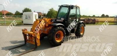 JCB 531-70 معدات مناولة لأغراض الزراعة