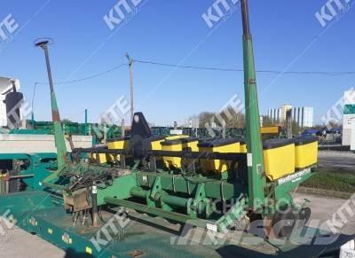 John Deere 1750 مثاقيب مدمجة