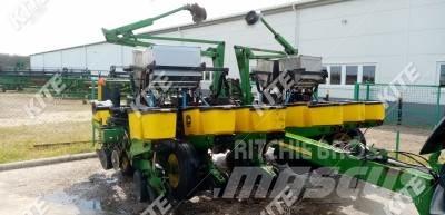John Deere 1760 مثاقيب مدمجة