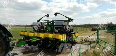 John Deere 1760 مثاقيب مدمجة