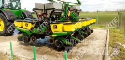 John Deere 1760 مثاقيب مدمجة